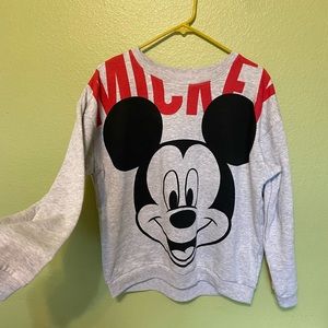 DISNEY SWEATER